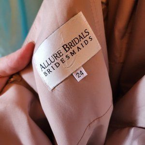 Bridesmaid/mother of the bride/ pageant